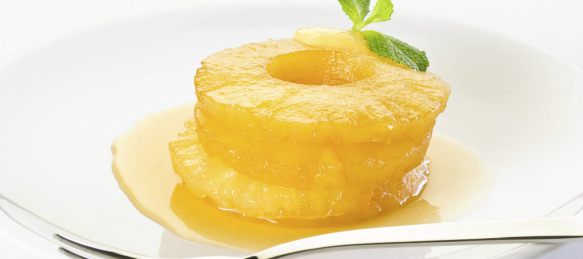 Piña o melocotón en almíbar